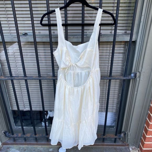 WAYF Tie Back Tiered Mini Dress in Cream Size Large, MSRP $138 - Picture 5 of 9